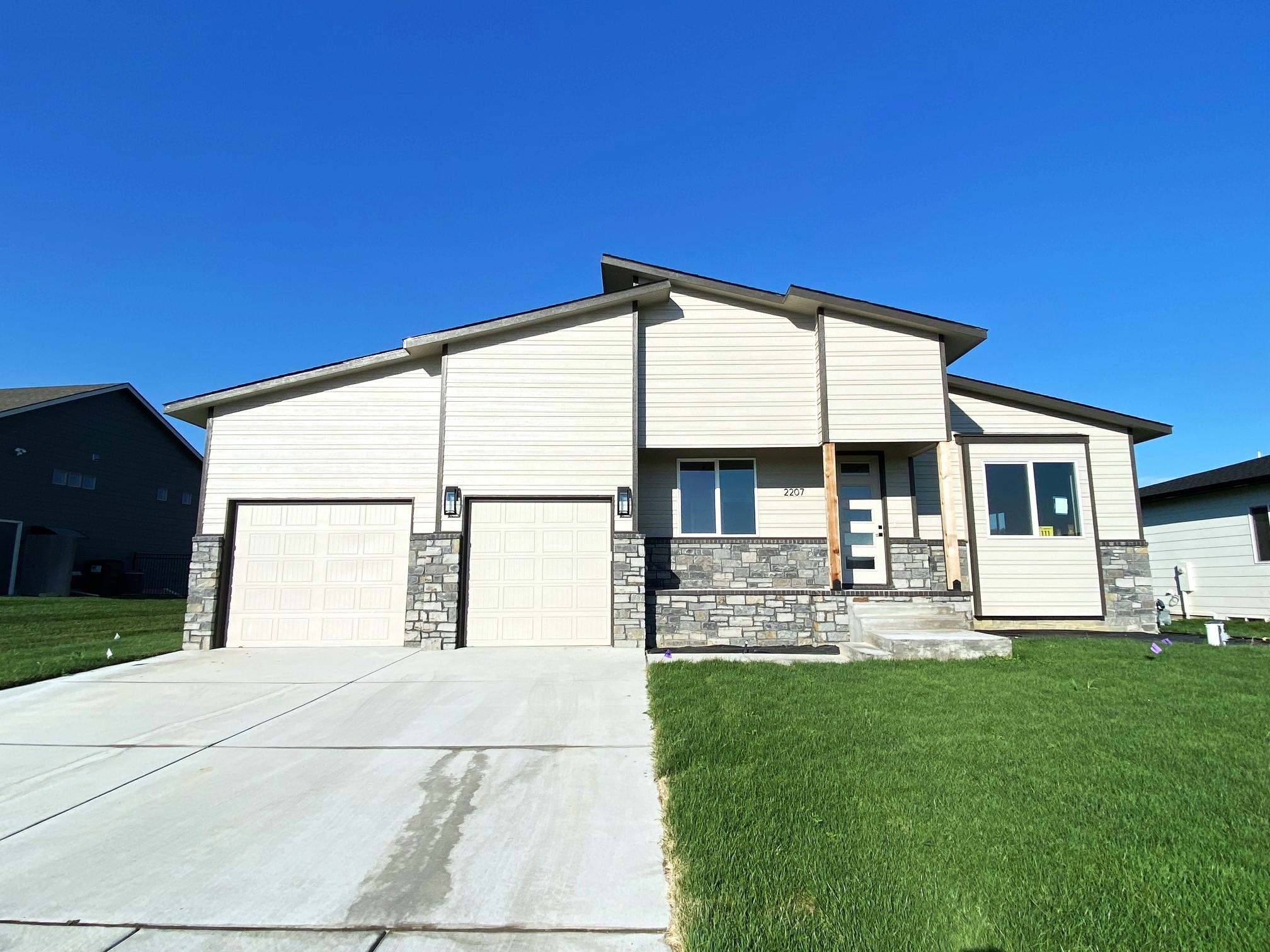 Photo of 2207 S Tara Falls St in Wichita, KS