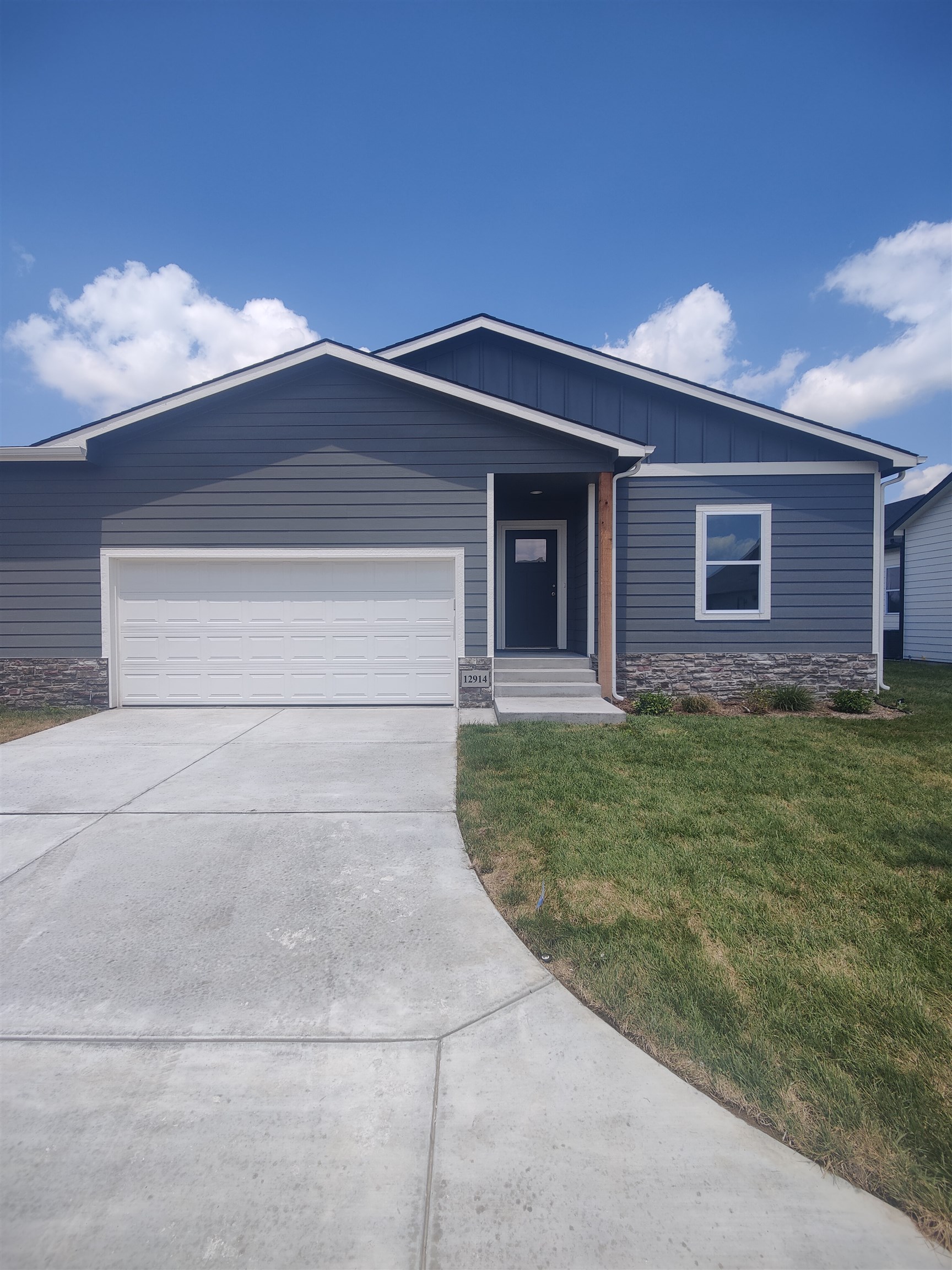 Photo of 12914 Equestrian in Wichita, KS