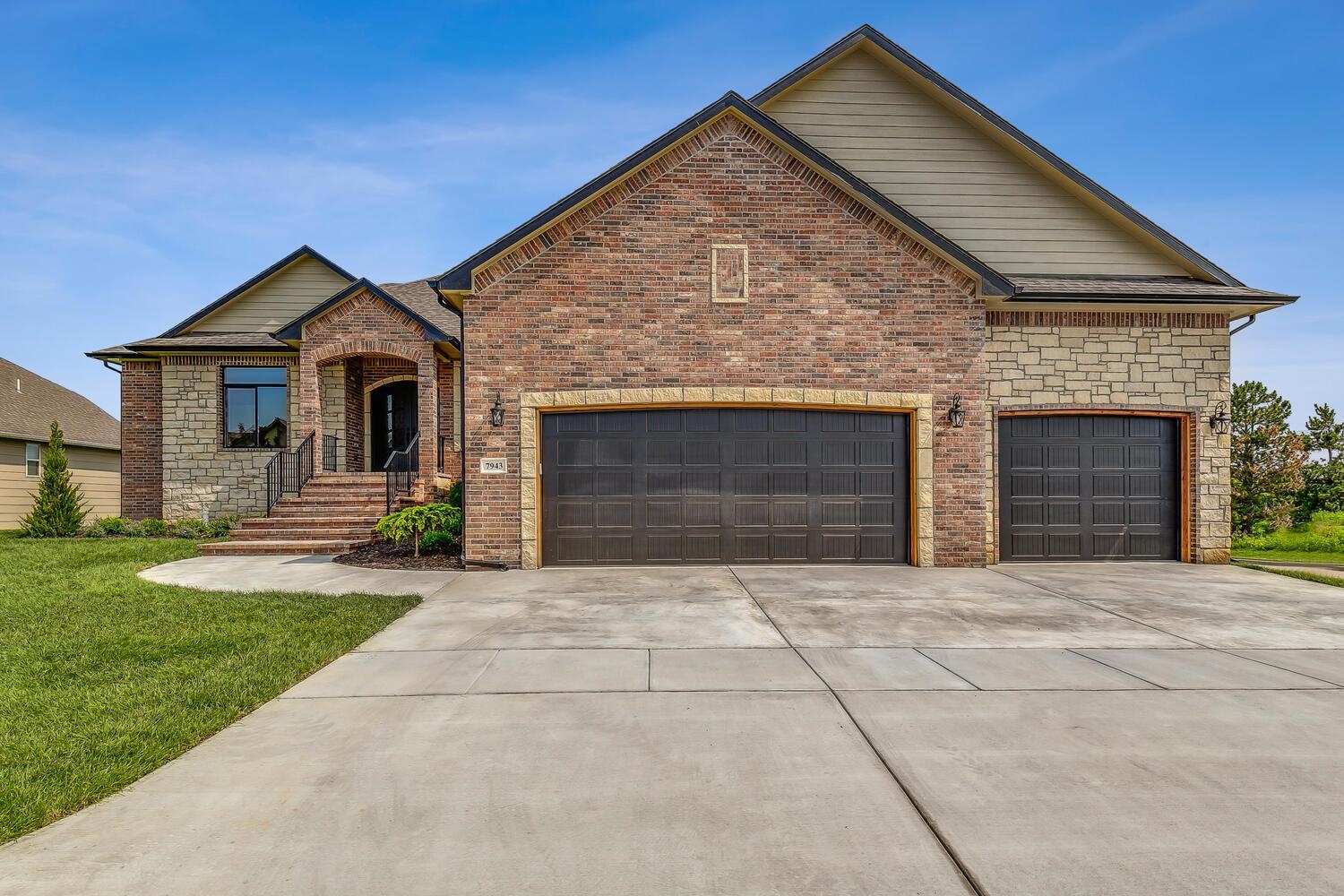 Photo of 7943 E Caribou Pl in Bel Aire, KS