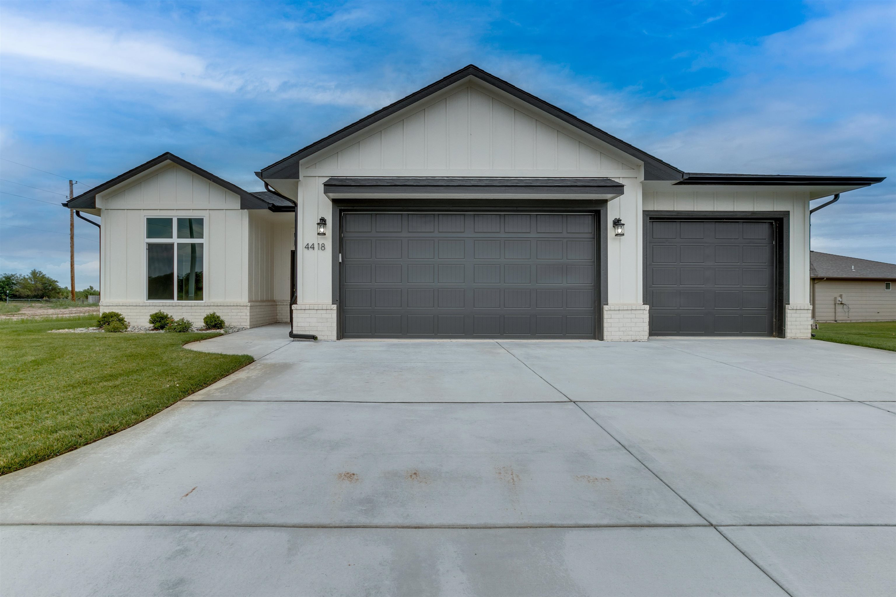 Photo of 4418 N Sunny Ct in Wichita, KS