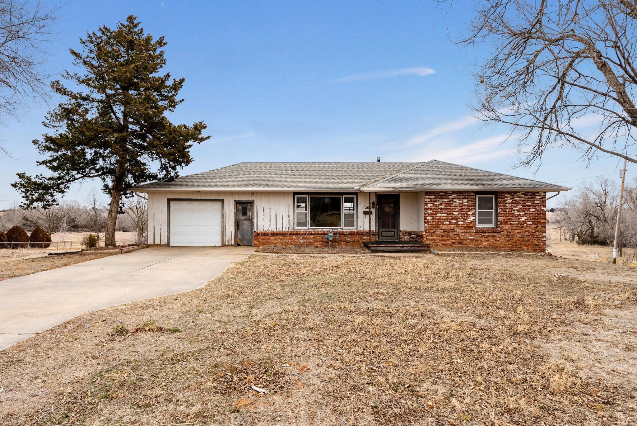 Photo of 1200 N Chariton St in Kingman, KS