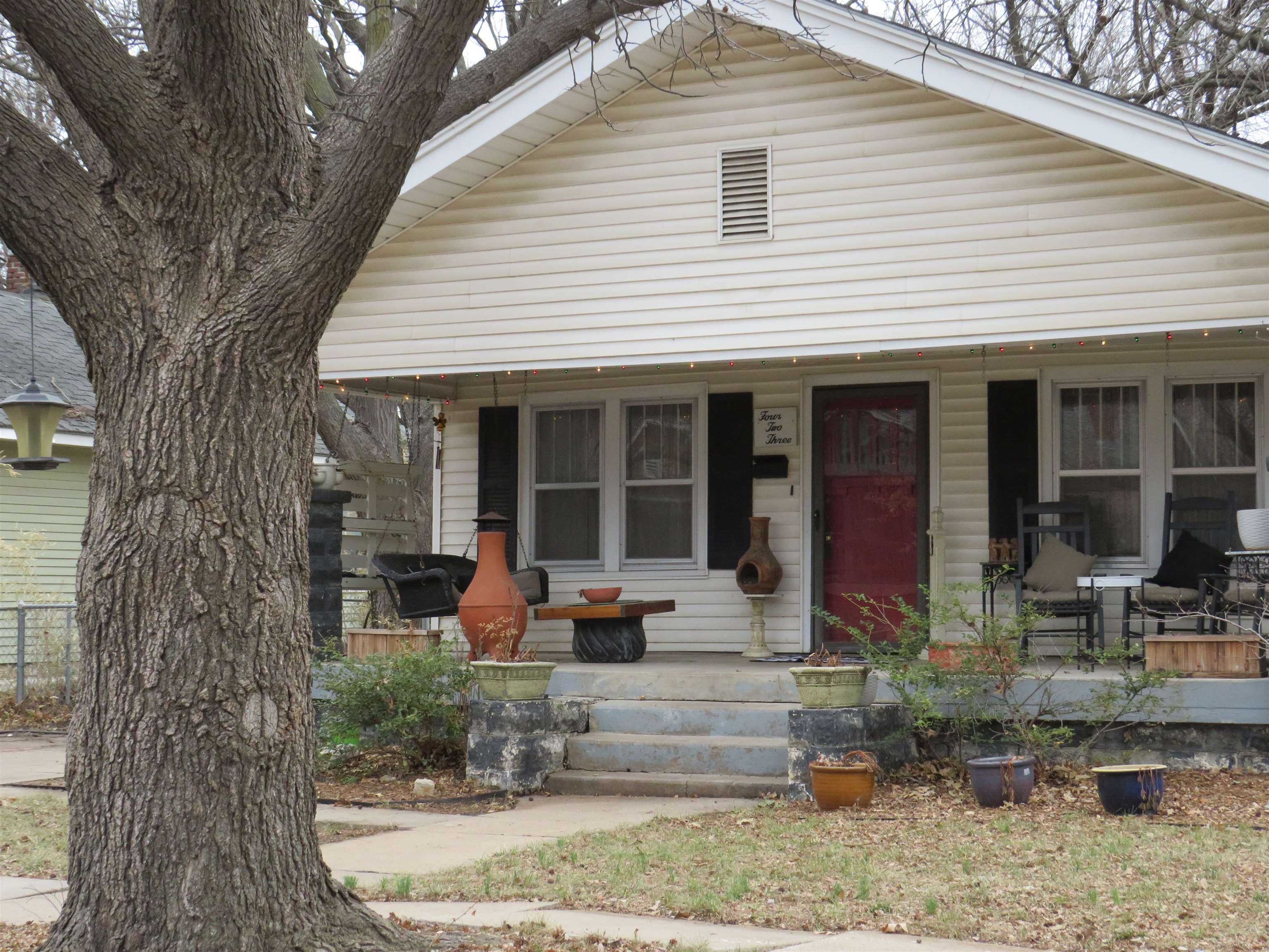 Photo of 423 S Estelle St in Wichita, KS