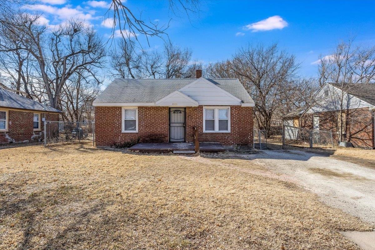 Photo of 2831 E Stadium Dr in Wichita, KS