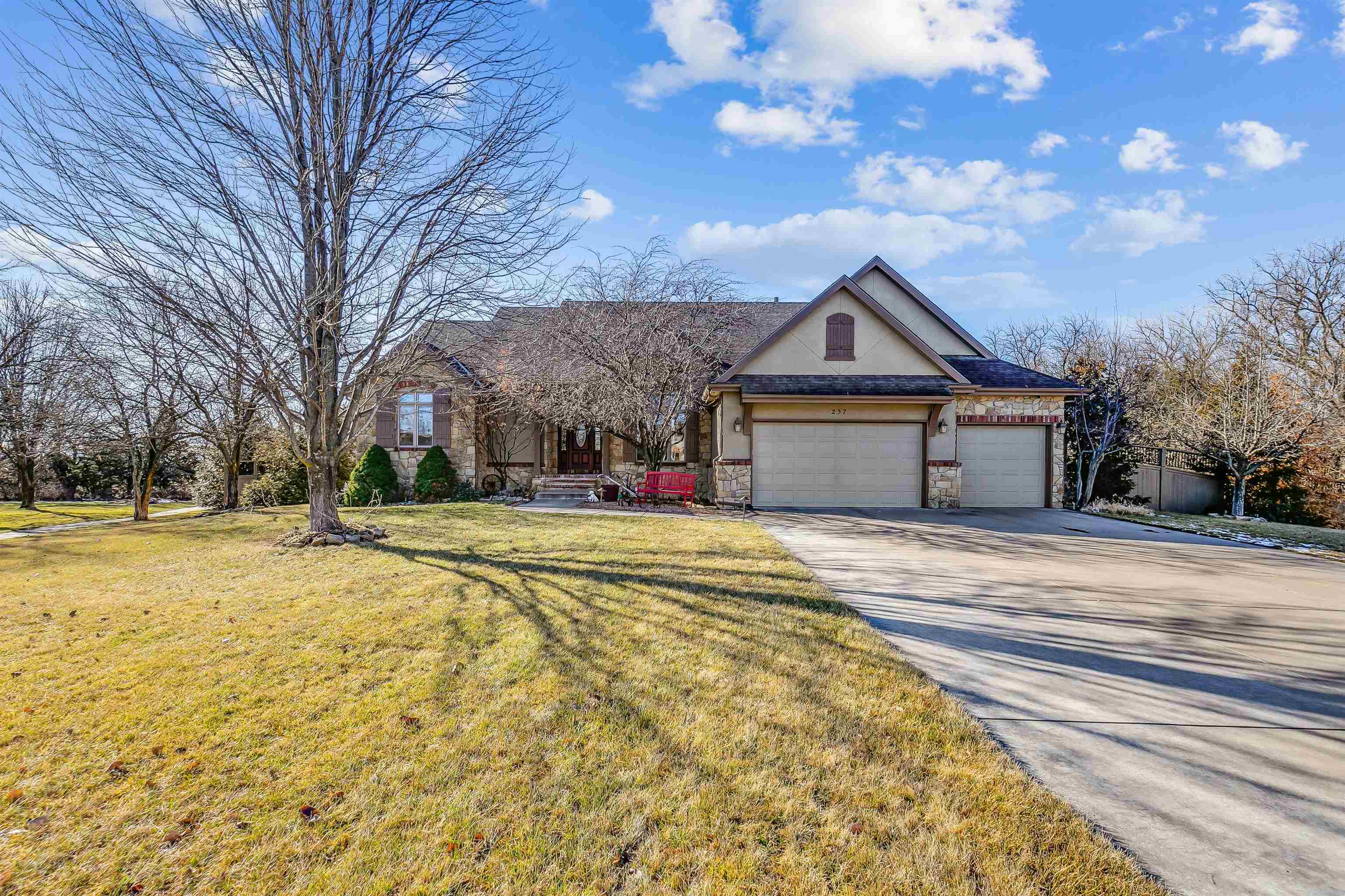 Photo of 237 Pine Crk in Rose Hill, KS
