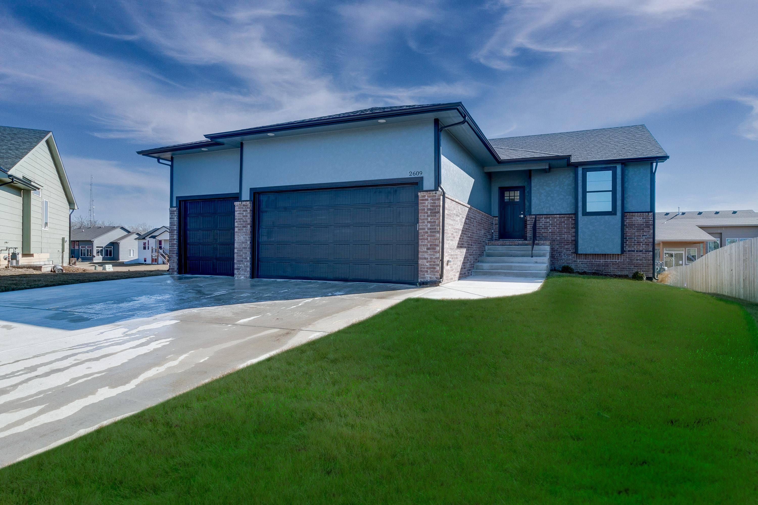 Photo of 2609 E Thunder Cir in Wichita, KS