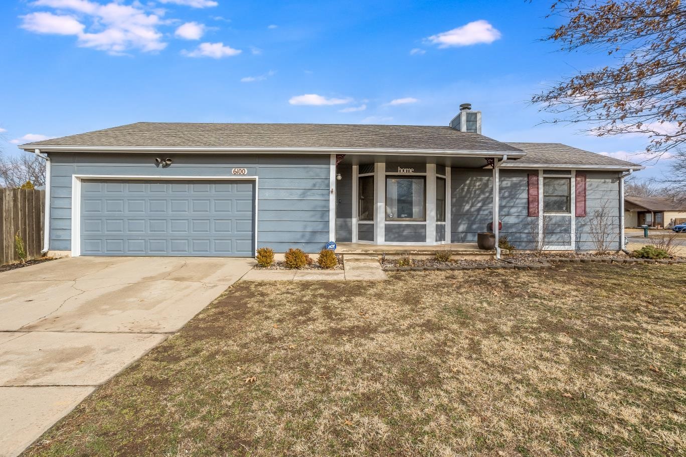 BACK ON THE MARKET! If you didn't get the chance to see this one the first time, now is your chance,