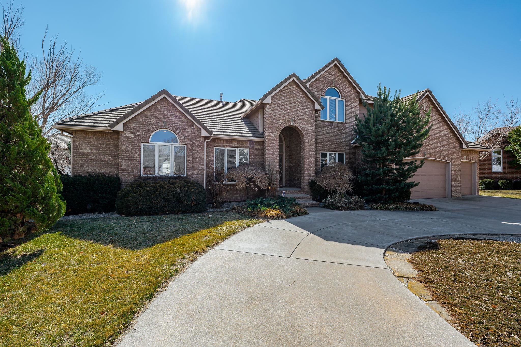 Photo of 8634 W Meadow Pass Ct in Wichita, KS