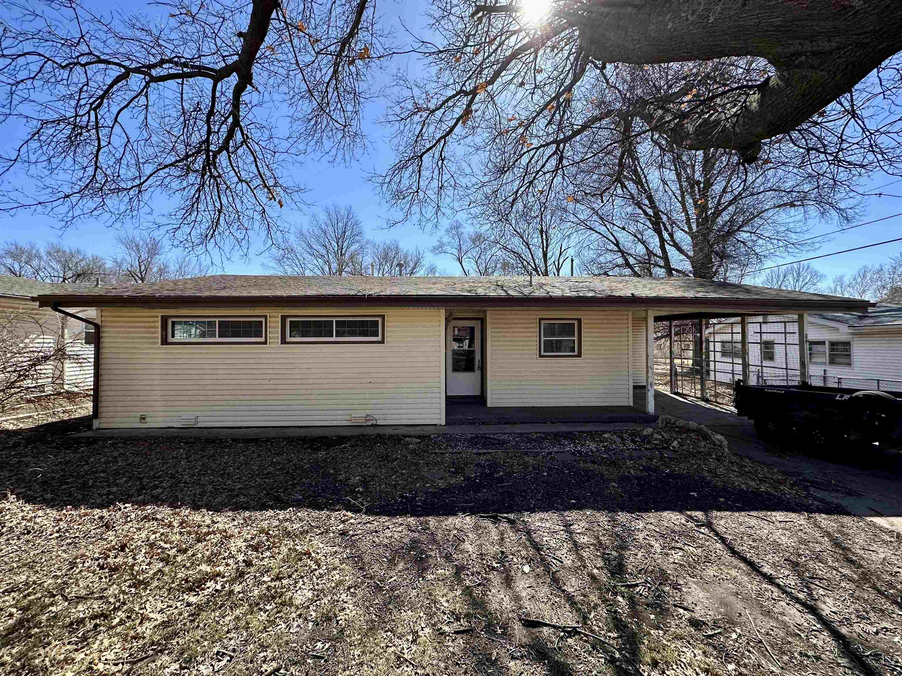 Photo of 419 Random Rd in El Dorado, KS