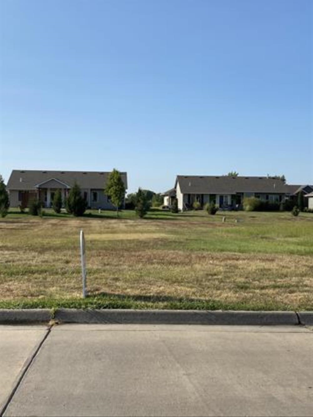 Photo of 601 Goldspike Lot 1, Blk D Sand Creek Stn in Newton, KS