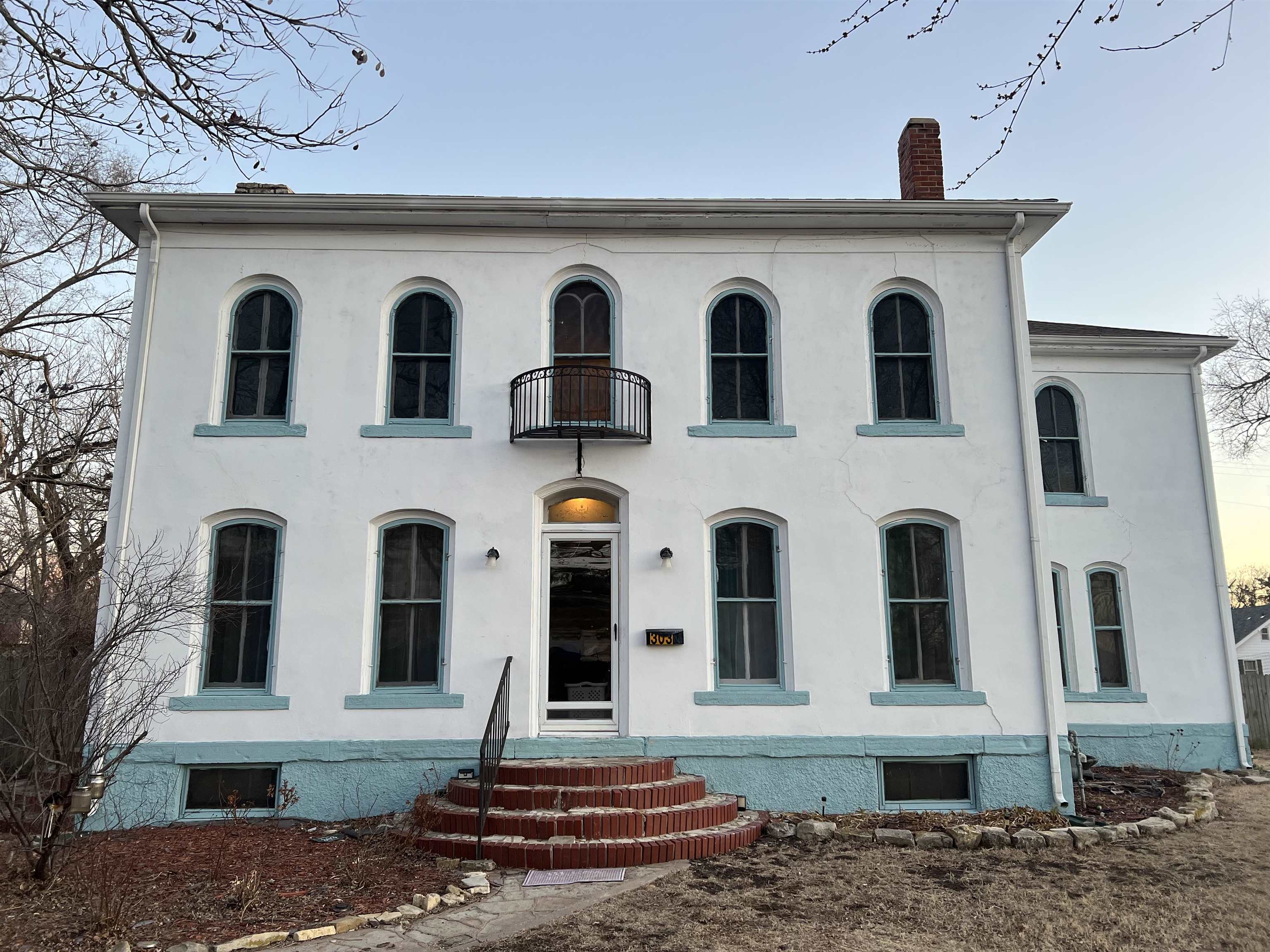 Photo of 303 E 5th St in Newton, KS