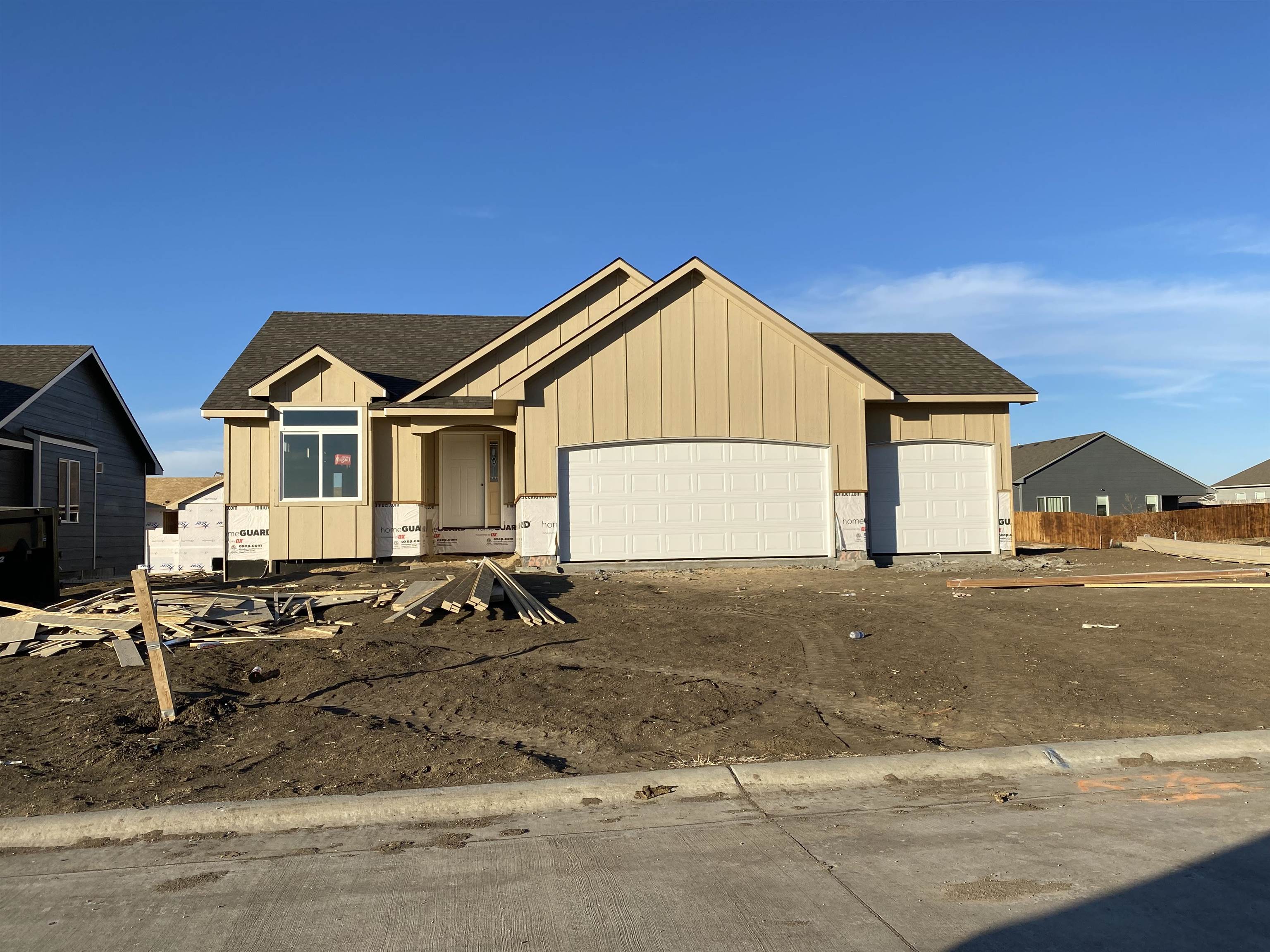 Photo of 8630 E Cherrywood Ct in Bel Aire, KS