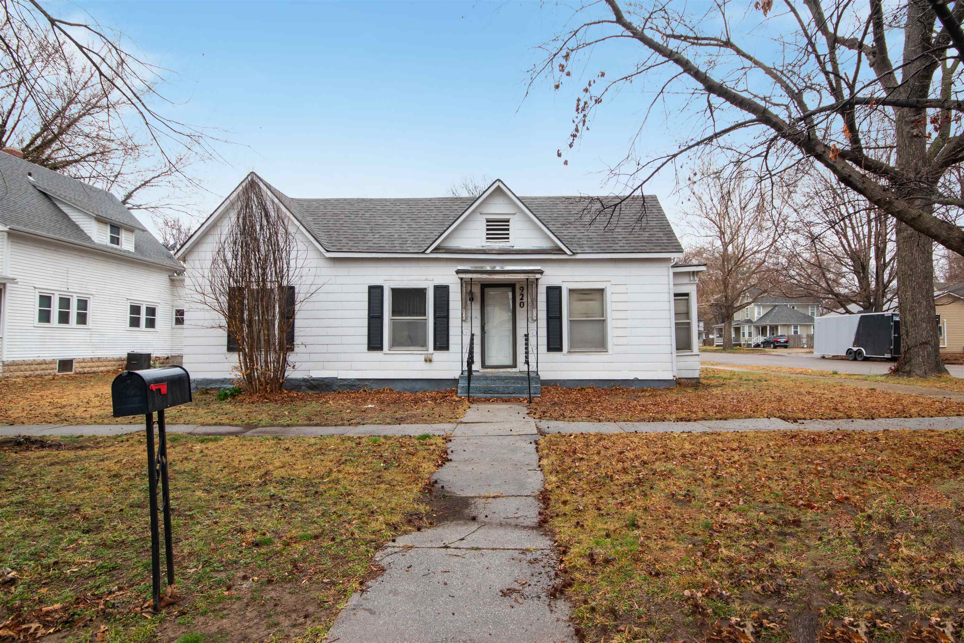 Photo of 920 E 8th Ave 711 Davis in Winfield, KS