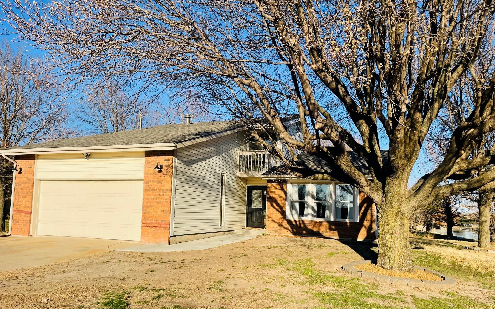 Photo of 280 S Forestview St in Wichita, KS