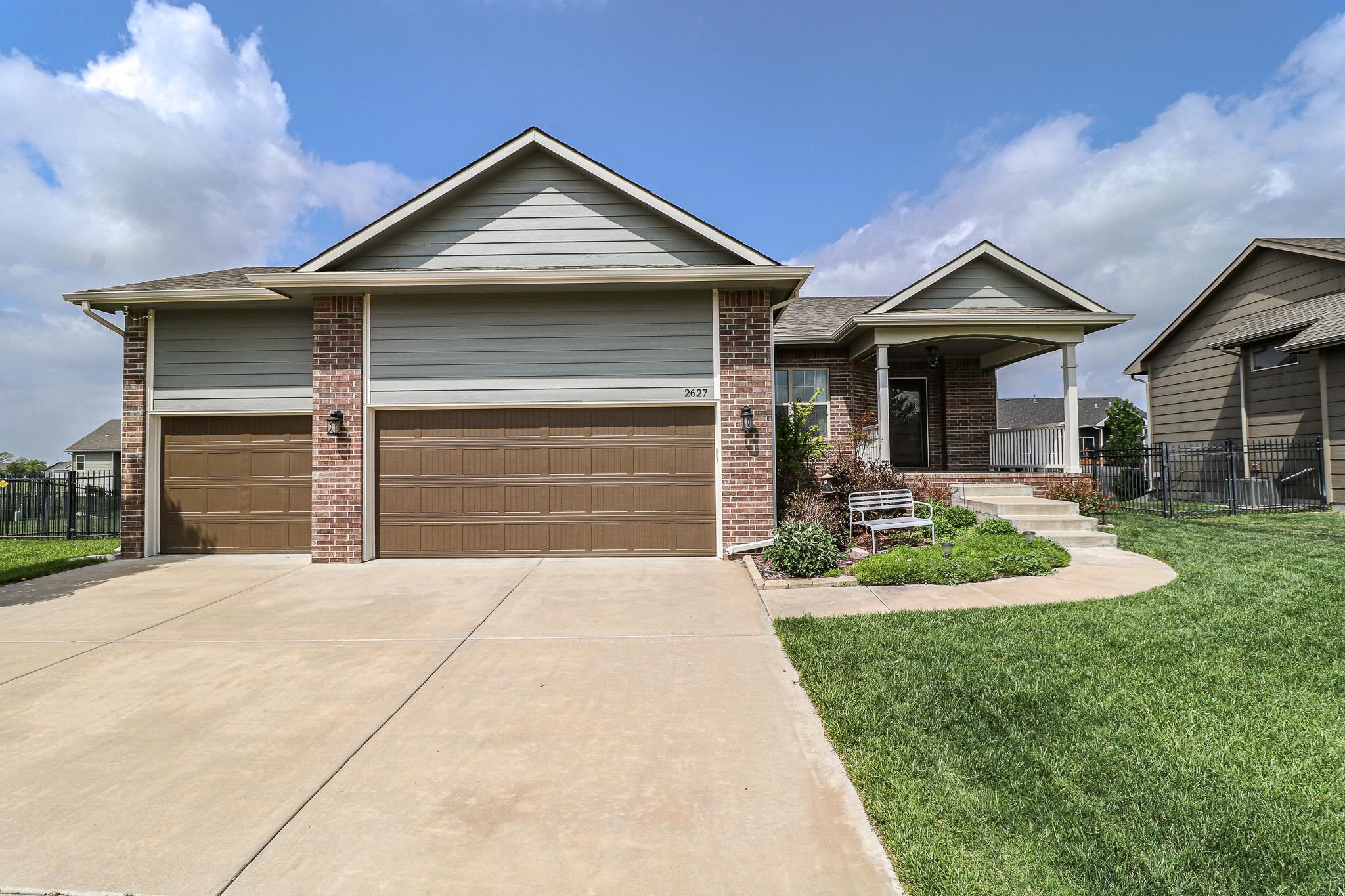 Photo of 2627 N Bluestone Ct in Andover, KS