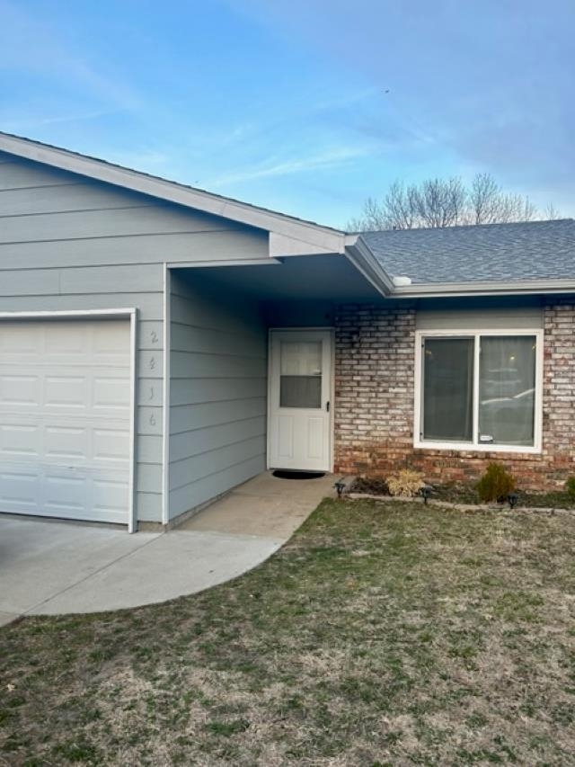 Photo of 2416 S Capri Ln in Wichita, KS
