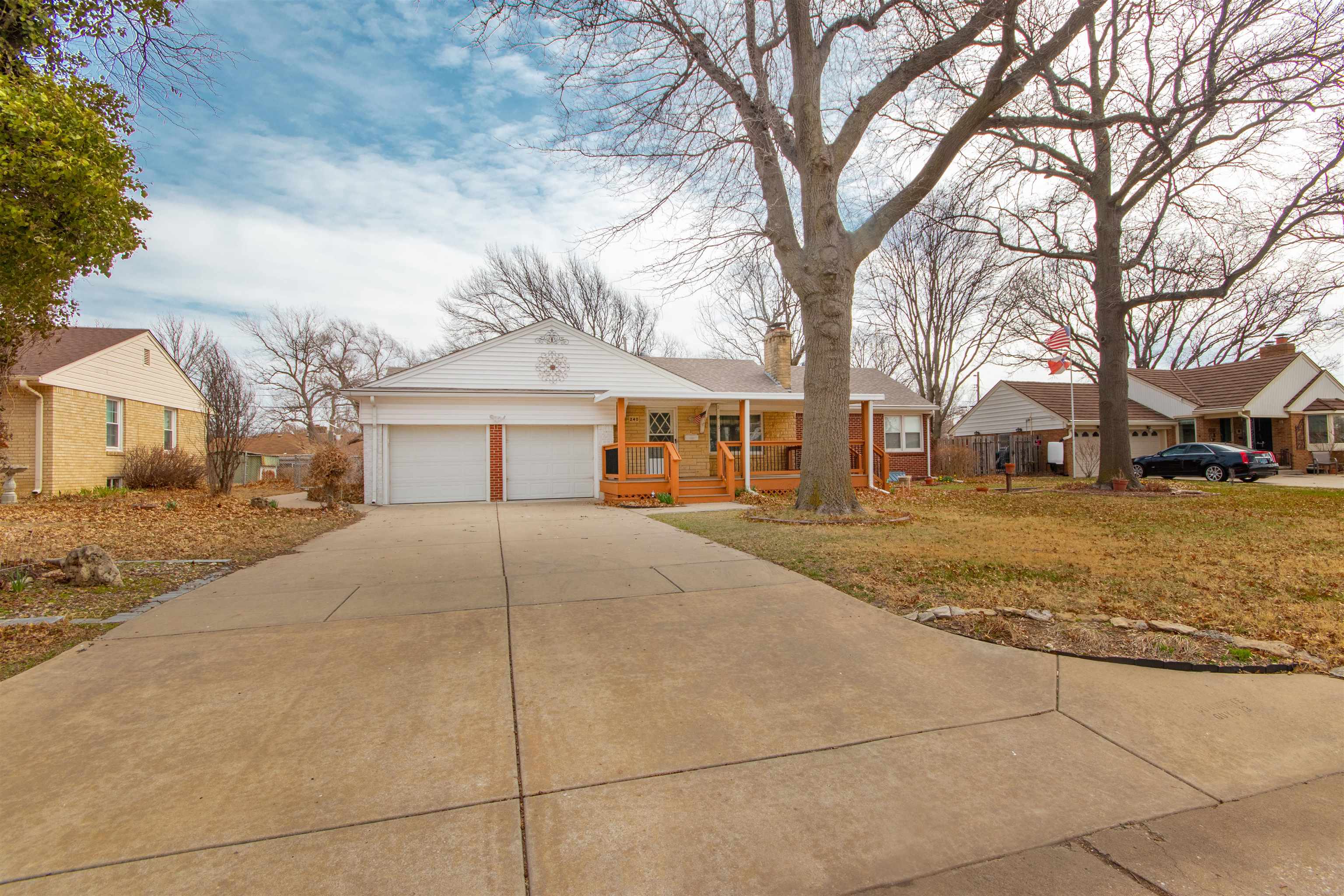 Photo of 240 S Ridgewood Dr in Wichita, KS