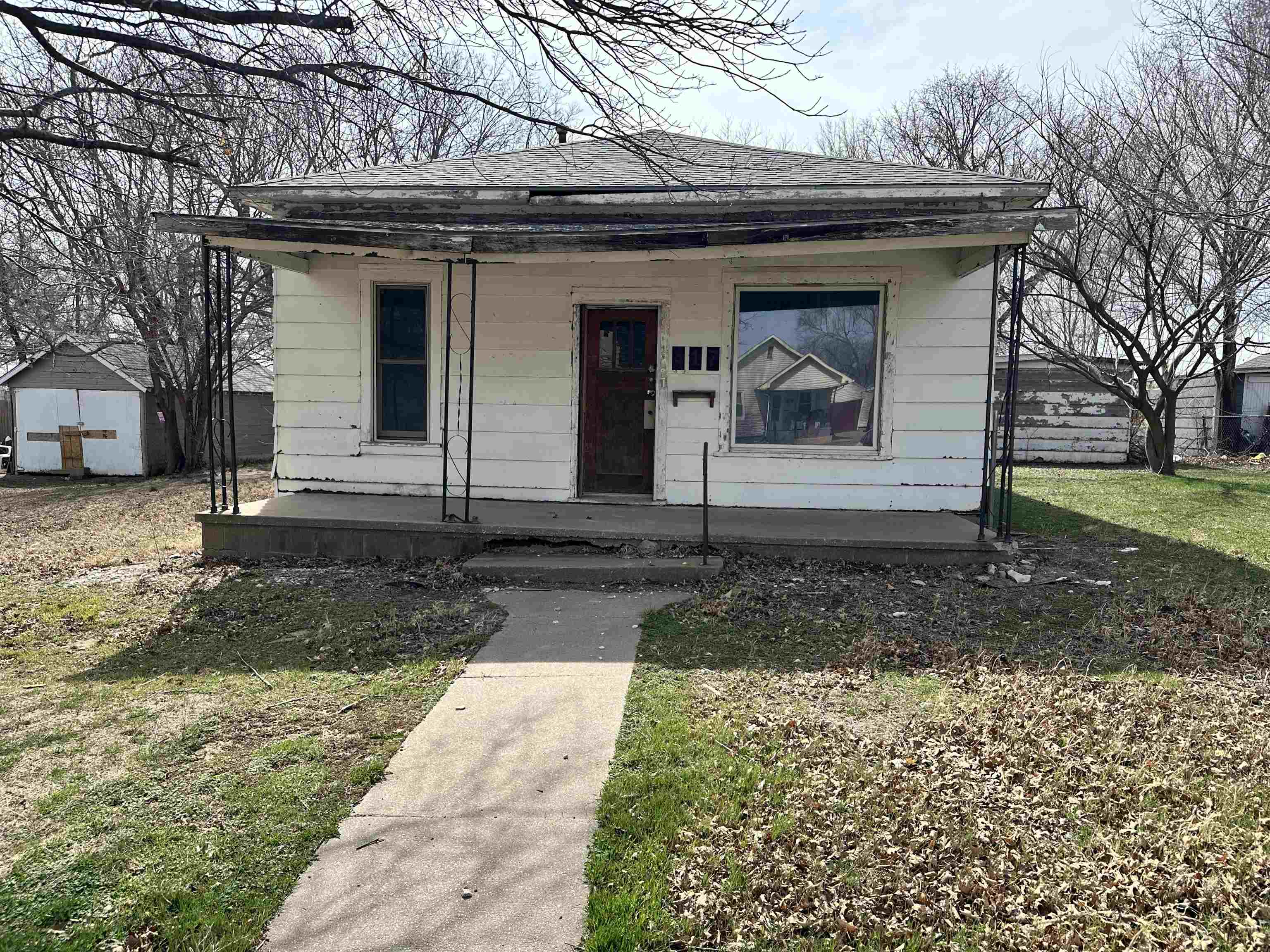 Photo of 417 E F in Kingman, KS