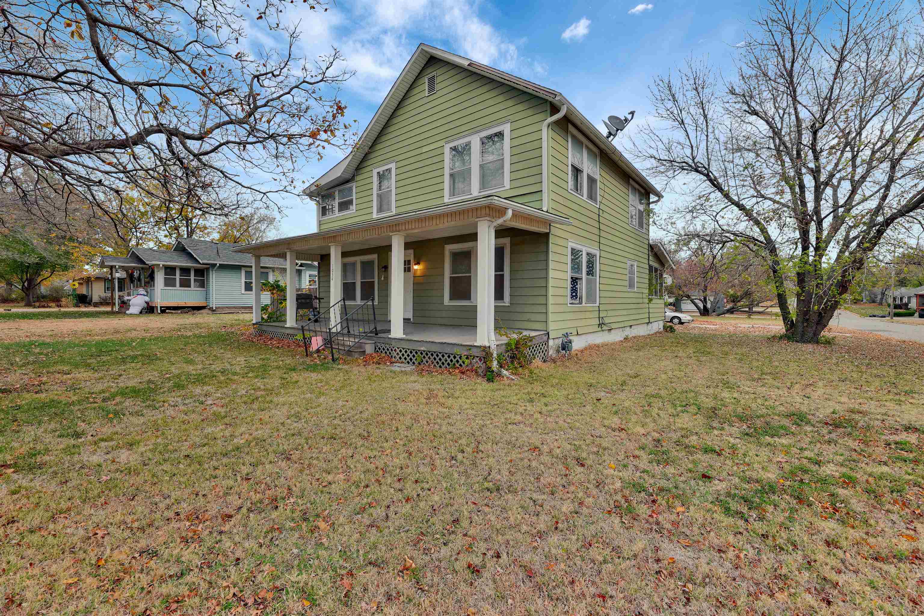 Photo of 1034 S Douglas Rd in El Dorado, KS