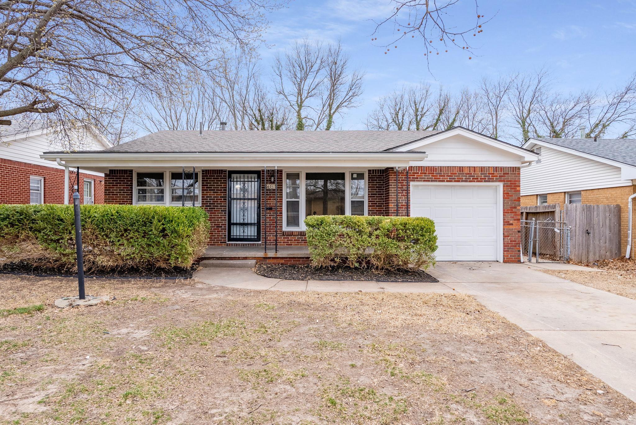 Photo of 6115 Castle Dr in Wichita, KS