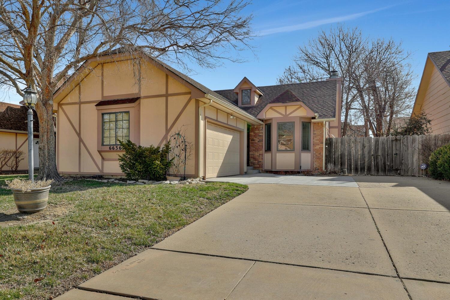 Photo of 6636 E Pepperwood Ct in Wichita, KS