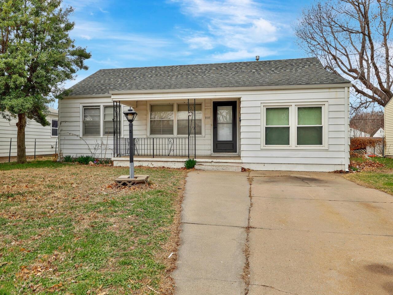 Photo of 2445 S Victoria in Wichita, KS