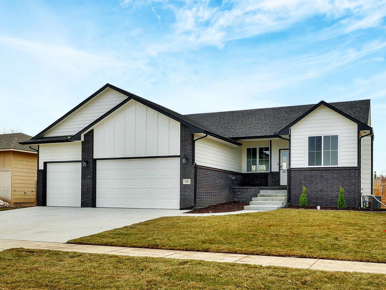 Photo of 443 S Sweetwater Rd in Maize, KS