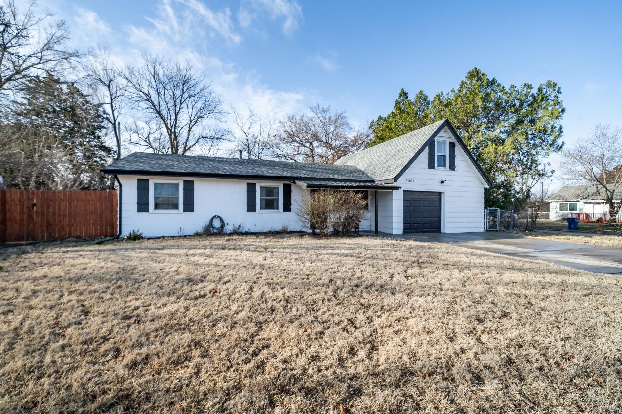 Photo of 2001 E Fairchild St in Park City, KS