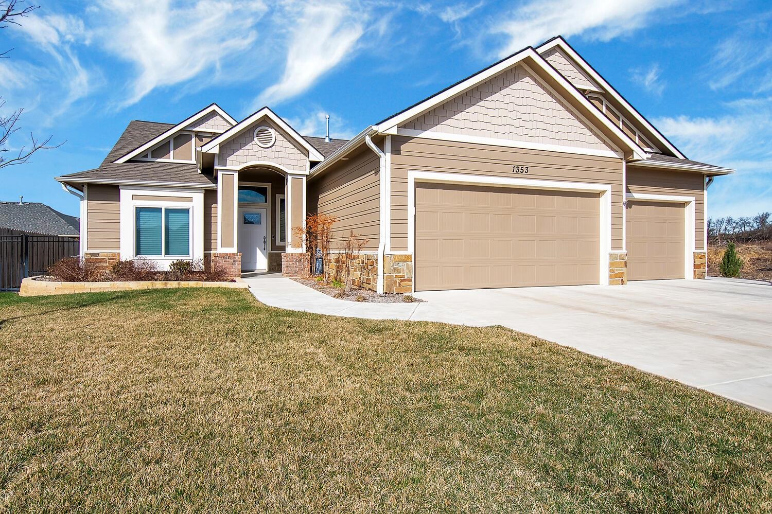 Photo of 1353 S Sierra Hills St in Wichita, KS