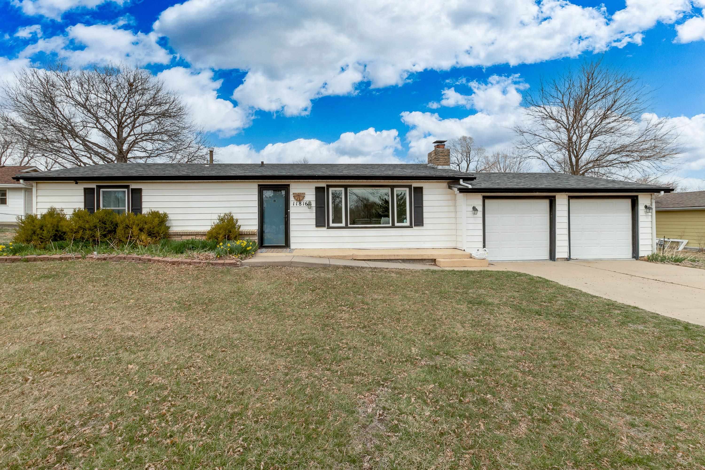 Photo of 11816 E Douglas Ave in Wichita, KS