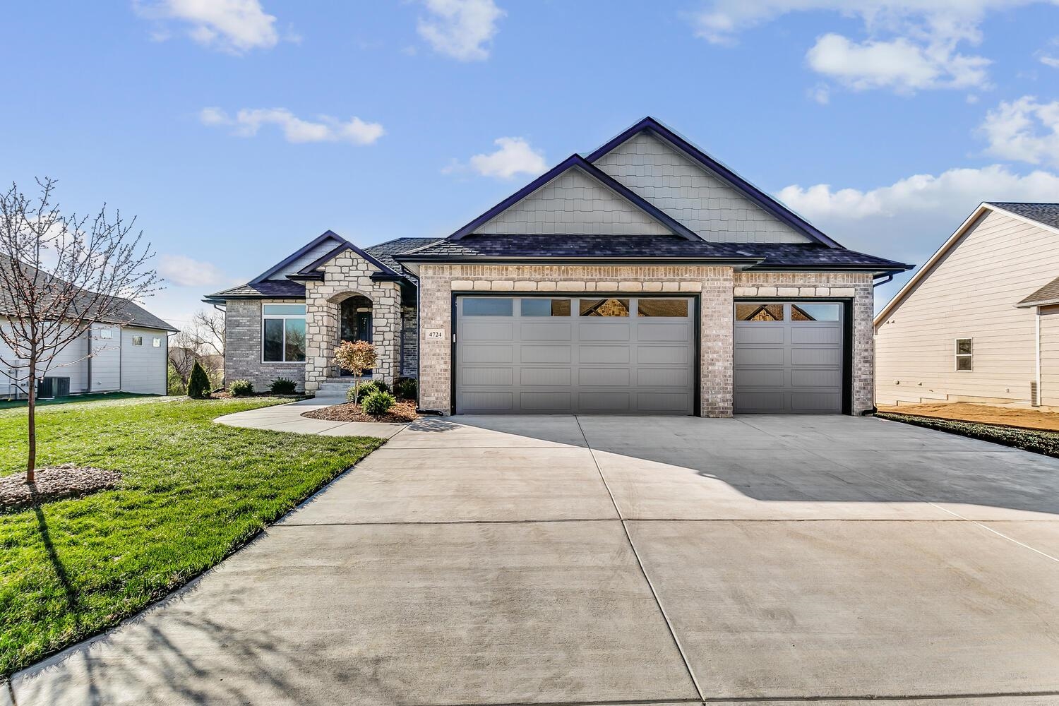Photo of 4724 N Elk Creek Dr in Bel Aire, KS