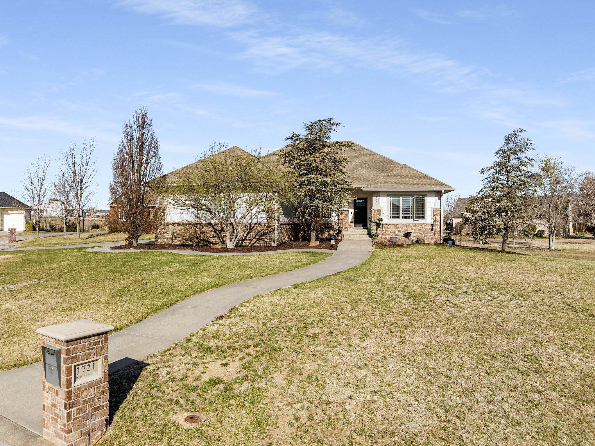 Photo of 1721 S Triple Crown Ct in Wichita, KS