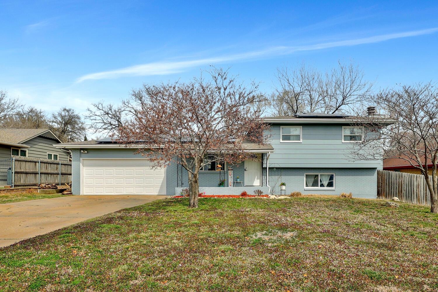 Photo of 830 E James St in Derby, KS