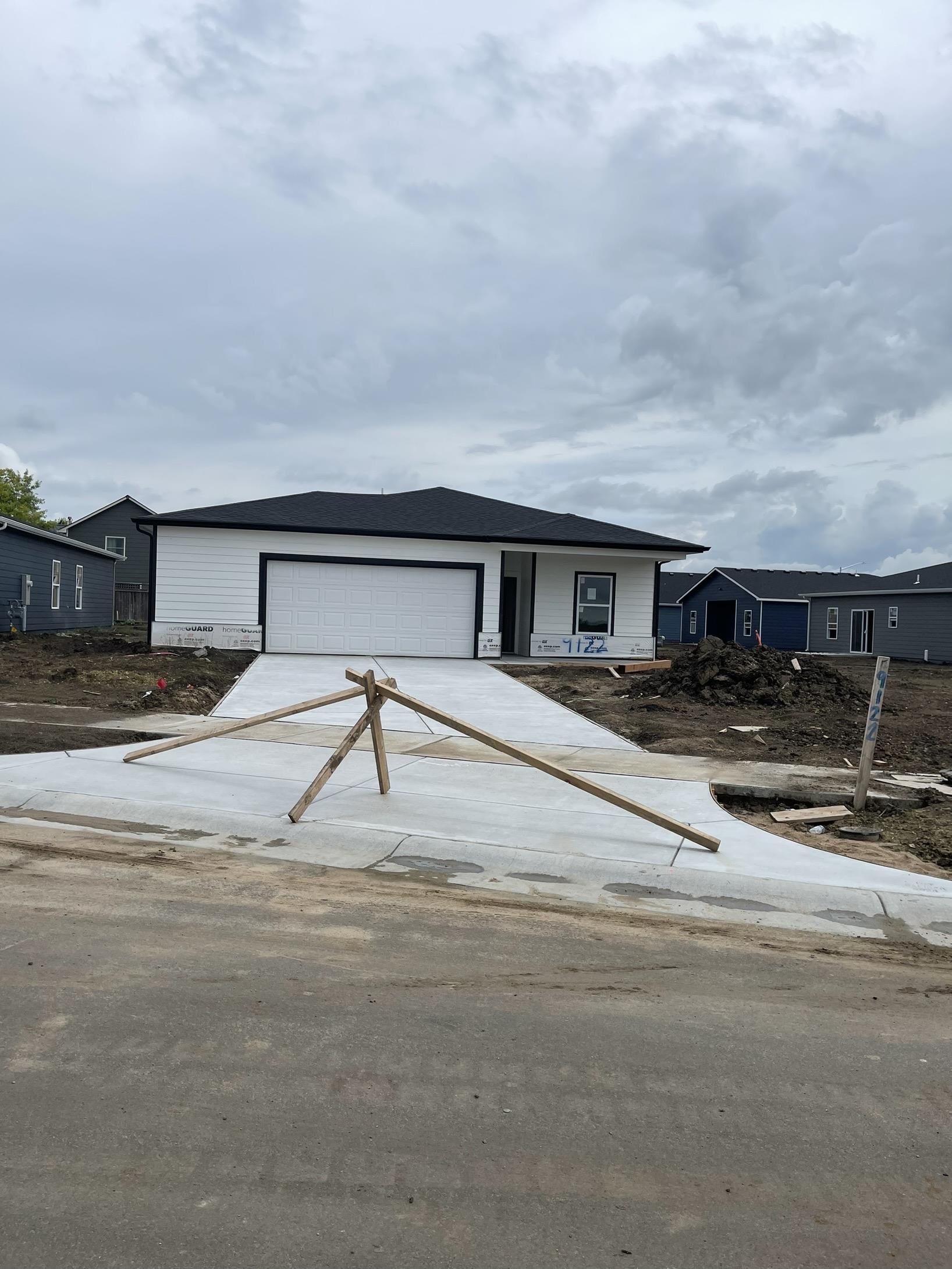 Photo of 9122 E Hurst St in Wichita, KS