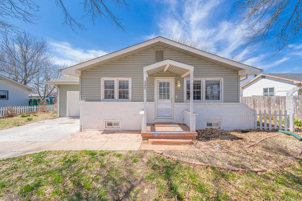 245 N Grant