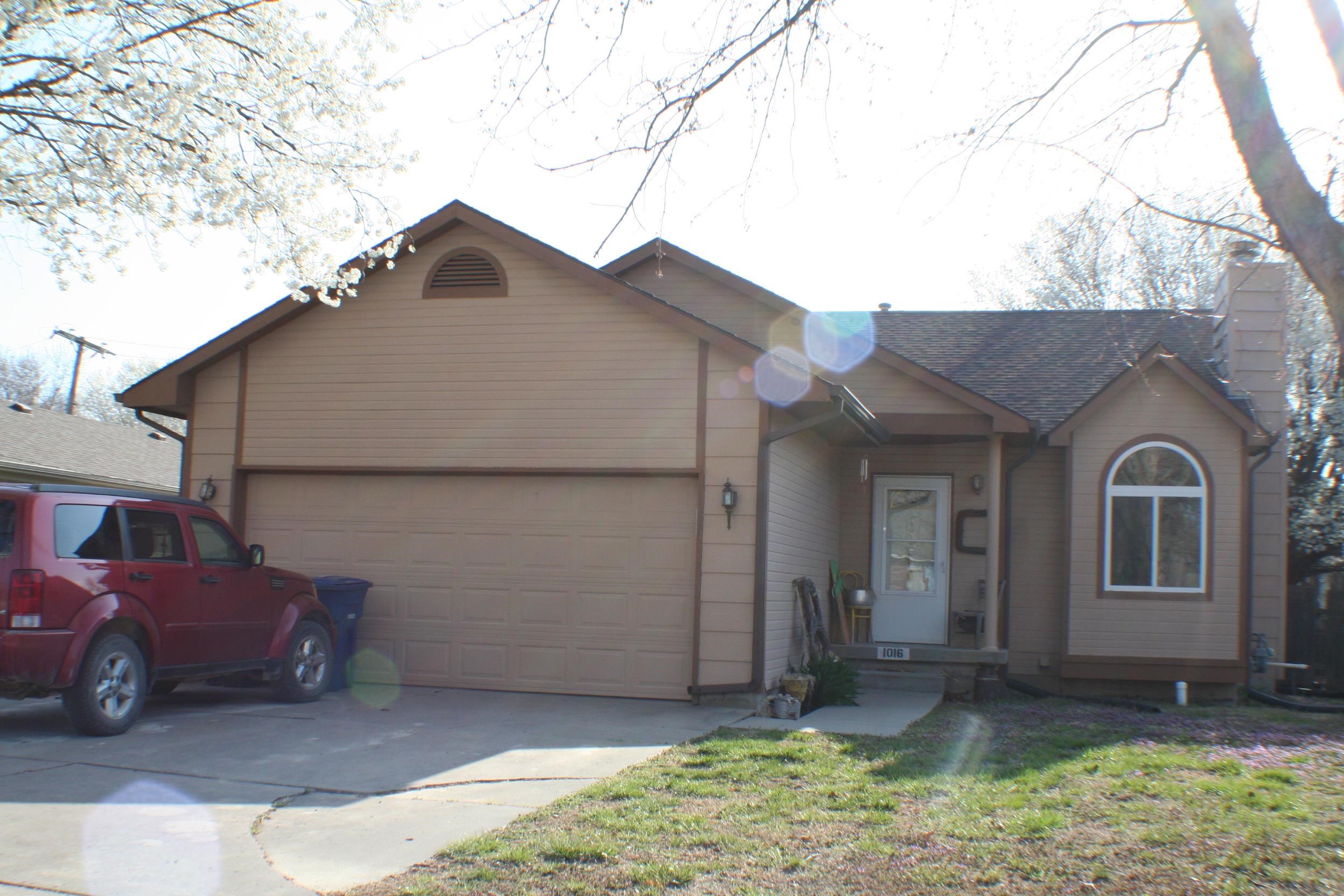 Photo of 1016 Wirth St in Augusta, KS
