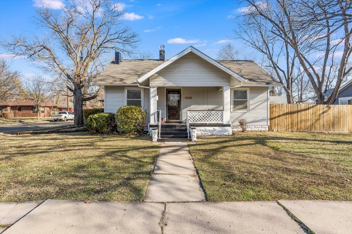 Photo of 1122 W 14th St N in Wichita, KS