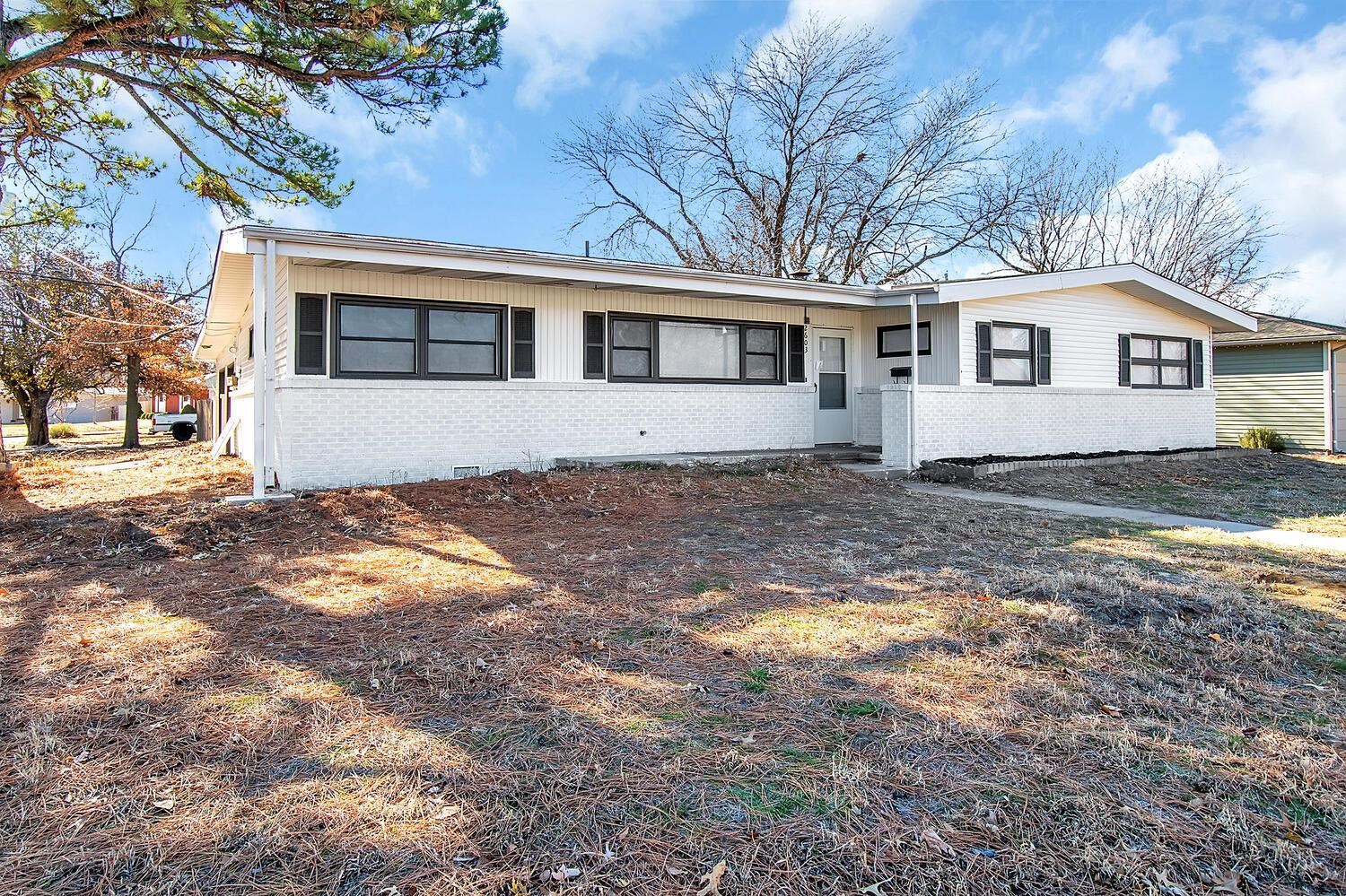 Photo of 2603 W Columbine in Wichita, KS