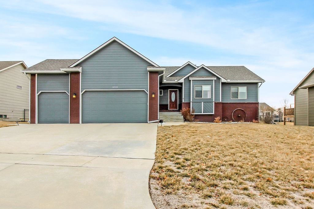 Photo of 12333 E Zimmerly Ct in Wichita, KS