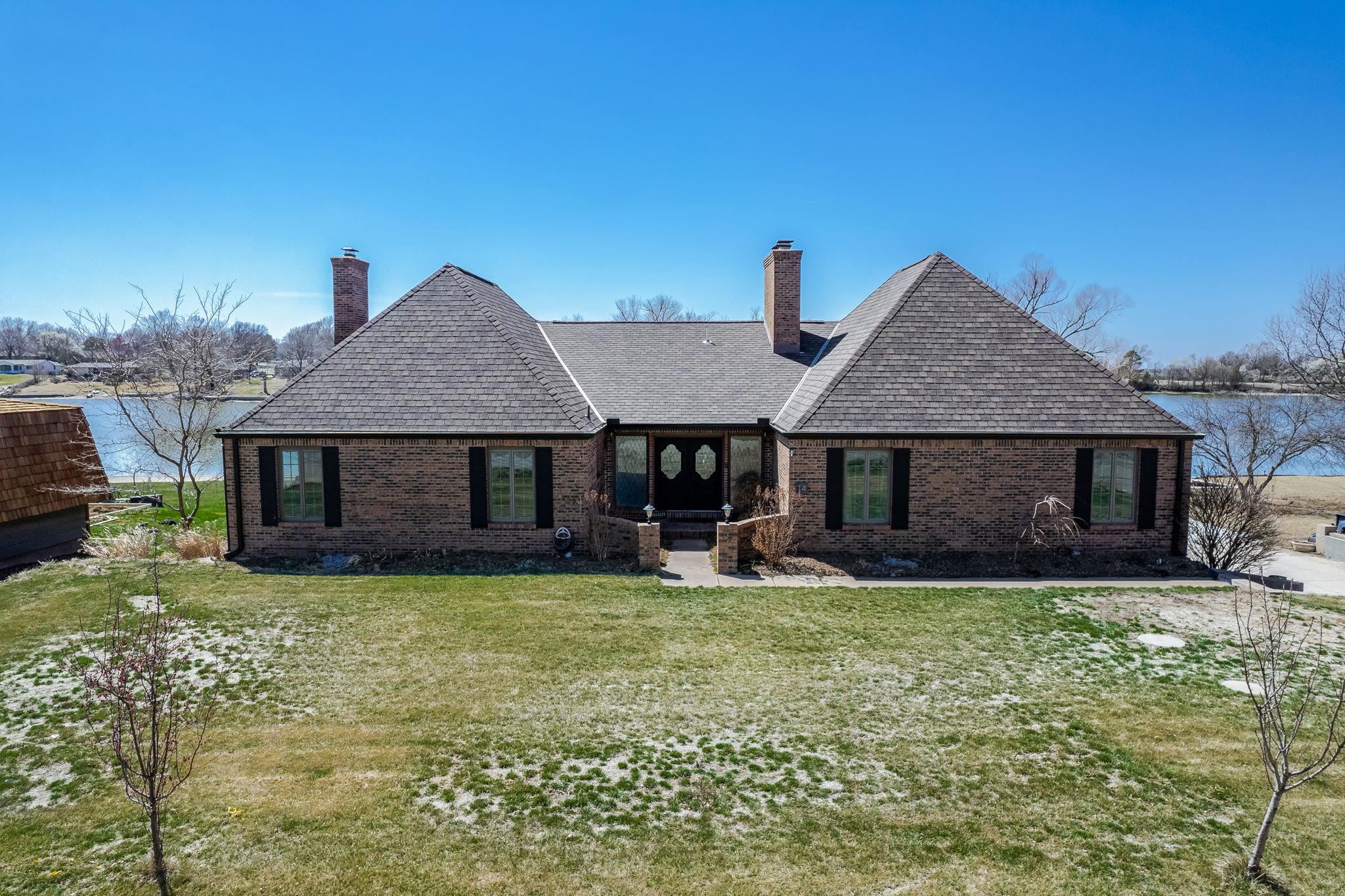Photo of 14 N Lakeview Dr in Goddard, KS
