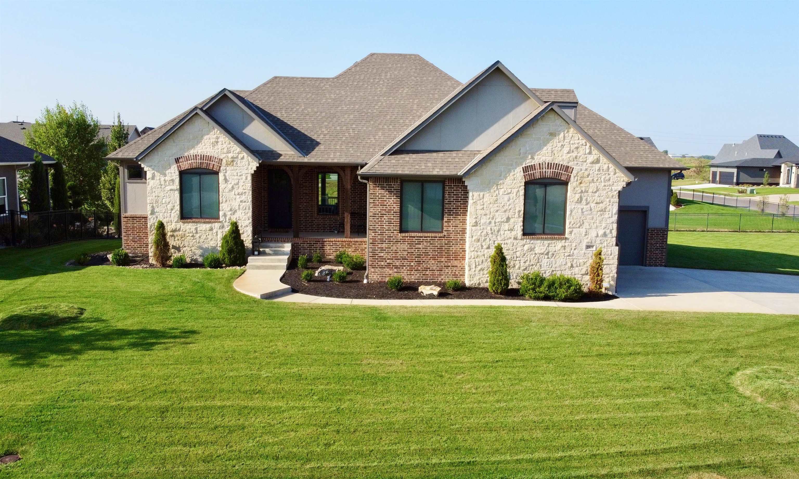 Photo of 2921 N Curtis St in Wichita, KS