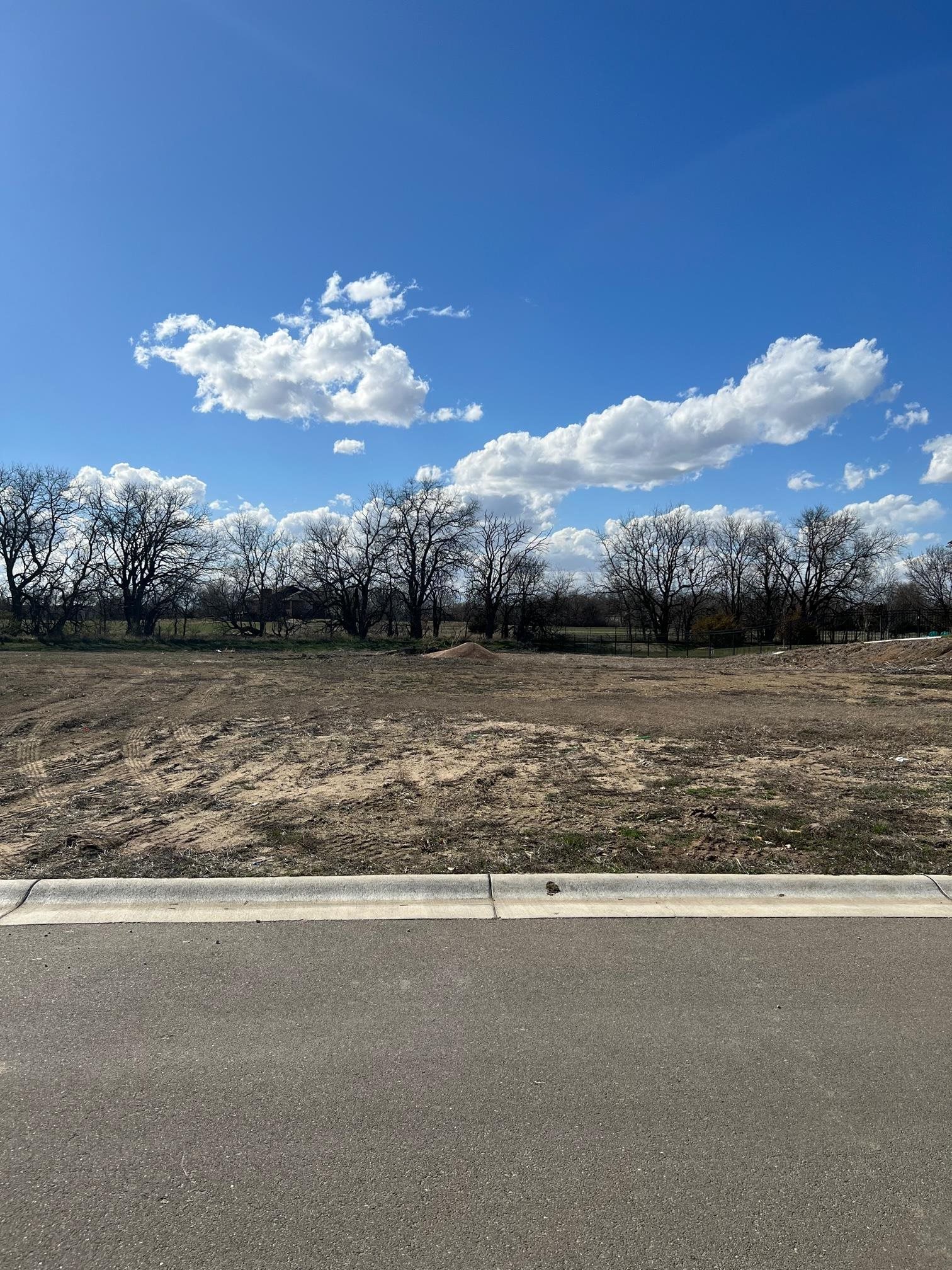 Photo of 15626 E Rockhill Ct in Wichita, KS