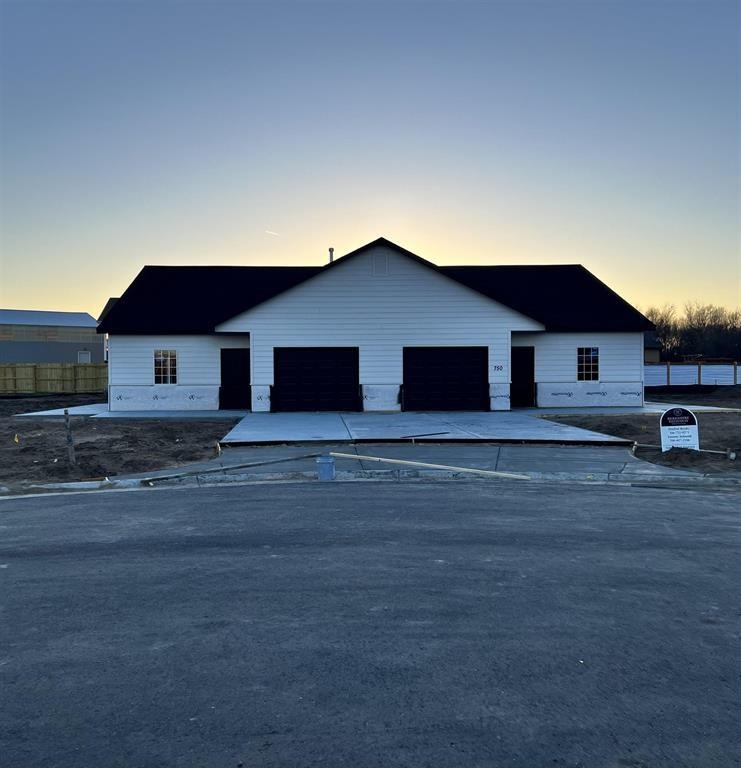 Photo of 750 W 50th St S in Wichita, KS