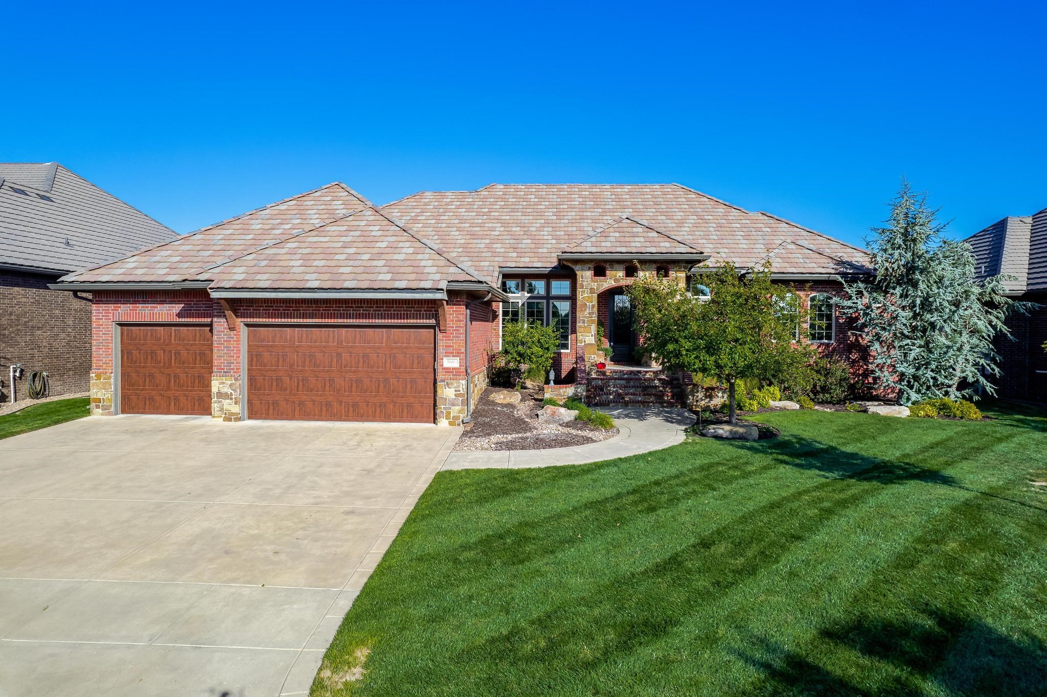 Photo of 3606 N Beach Club Cir in Wichita, KS
