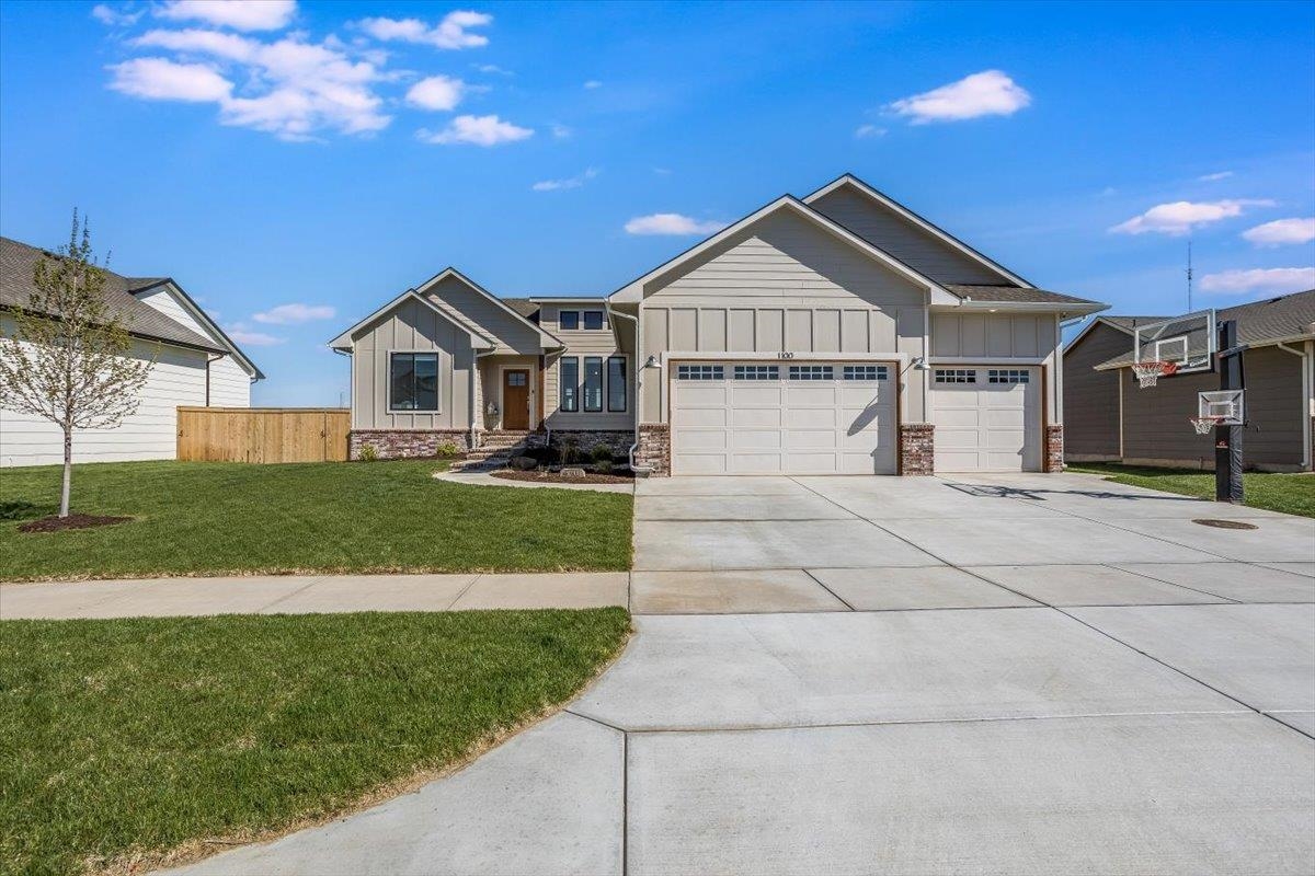 Photo of 1100 W Travertine St in Andover, KS