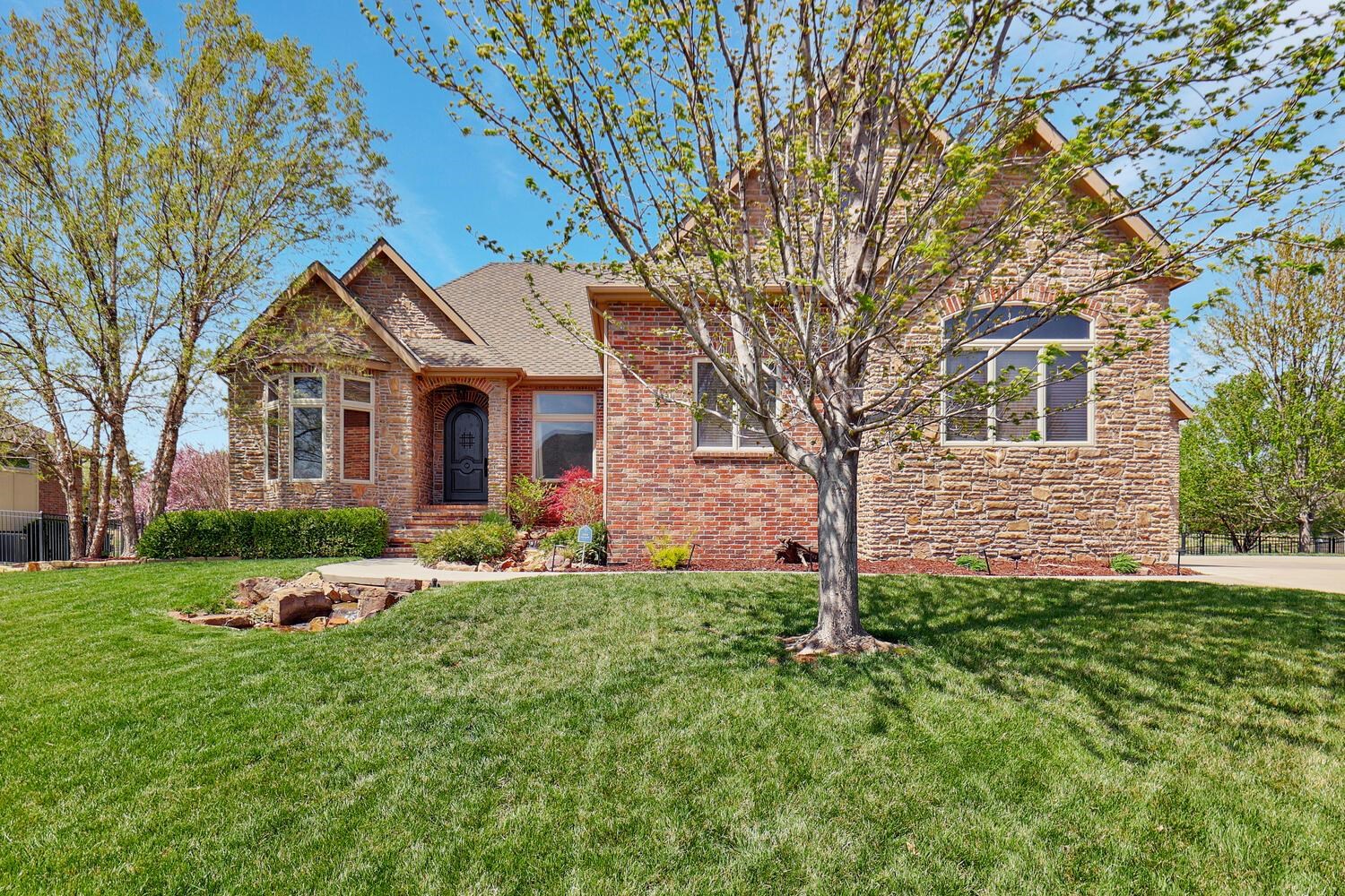 Photo of 3135 N Den Hollow St in Wichita, KS