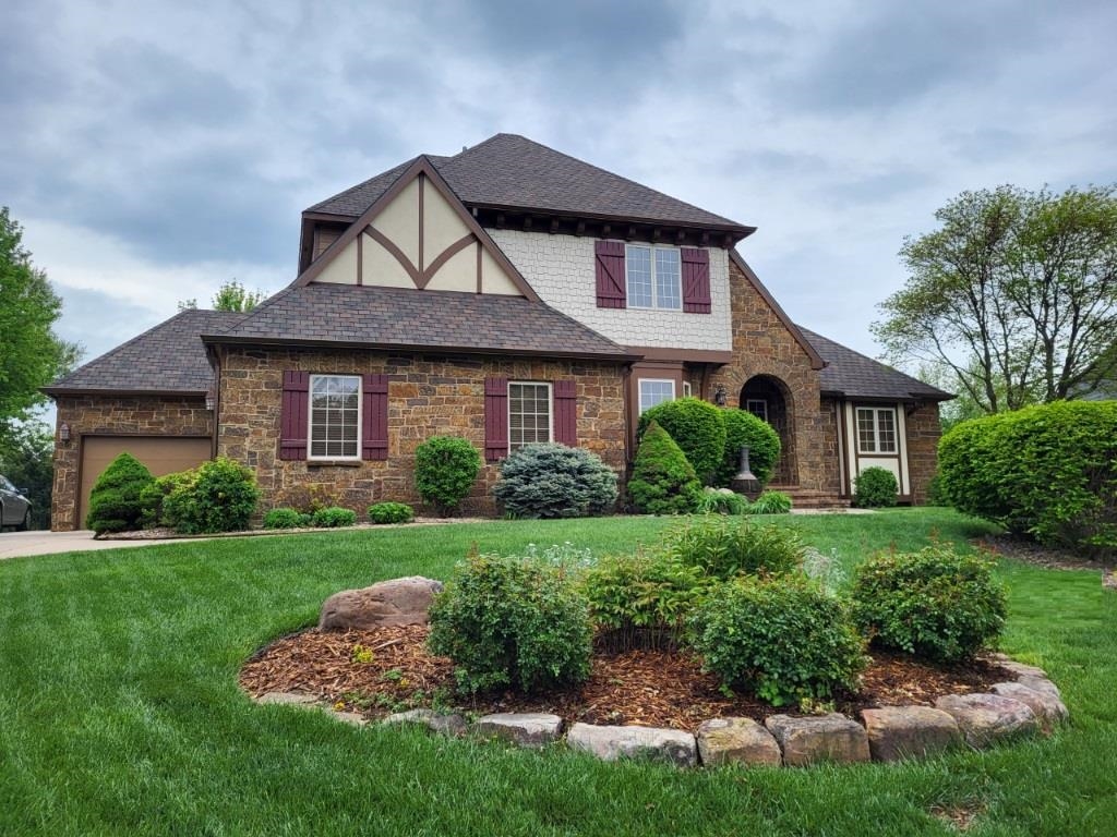 Photo of 1328 Chaumont Cir in Andover, KS