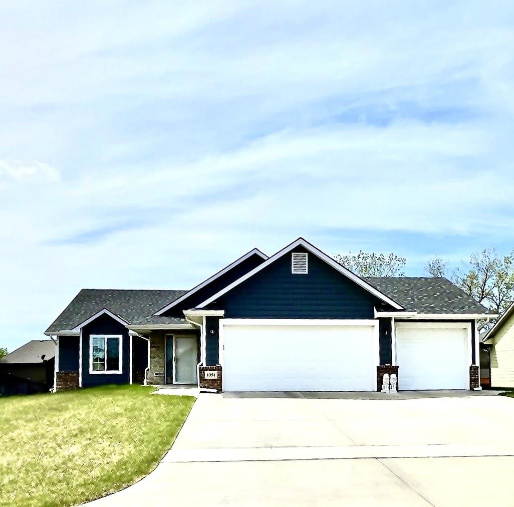 Photo of 1351 S Rocky Creek Rd in Wichita, KS