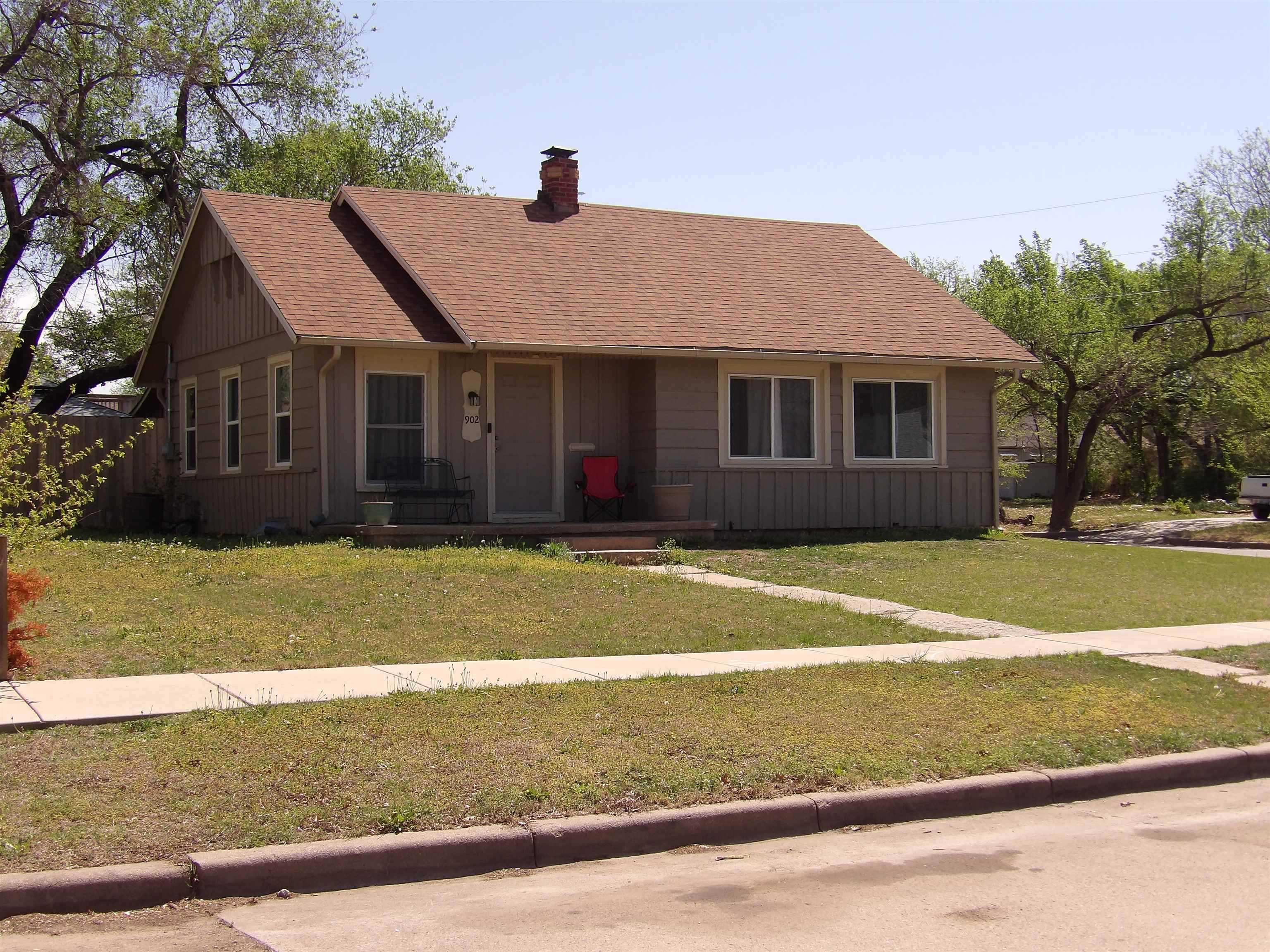 Photo of 902 N Parkwood in Wichita, KS