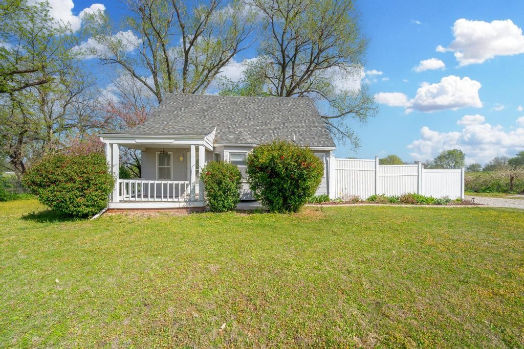 Photo of 5002 N Valentine Rd in Park City, KS