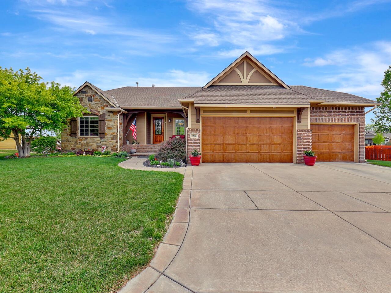 Photo of 2909 E Sunflower Dr in Derby, KS